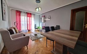 Apartamento Aparcamiento Privado Gratis Parque Jesuitas Y Centro,